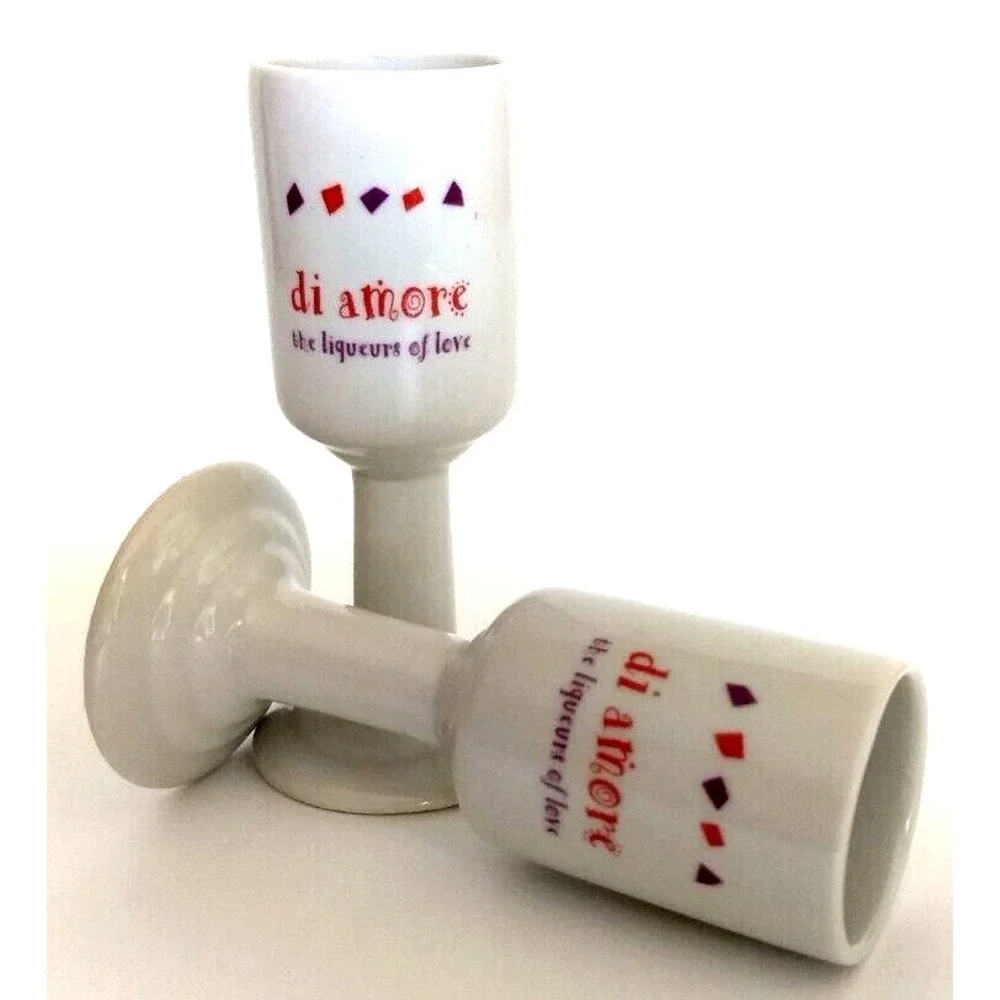 PAIR Di Amore Ceramic Pedestal Shot Glasses White‎ Cordial The Liqueurs Of Love